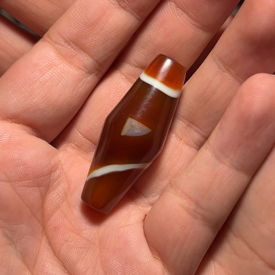 玛瑙/玉髓未镶嵌珠宝奇石