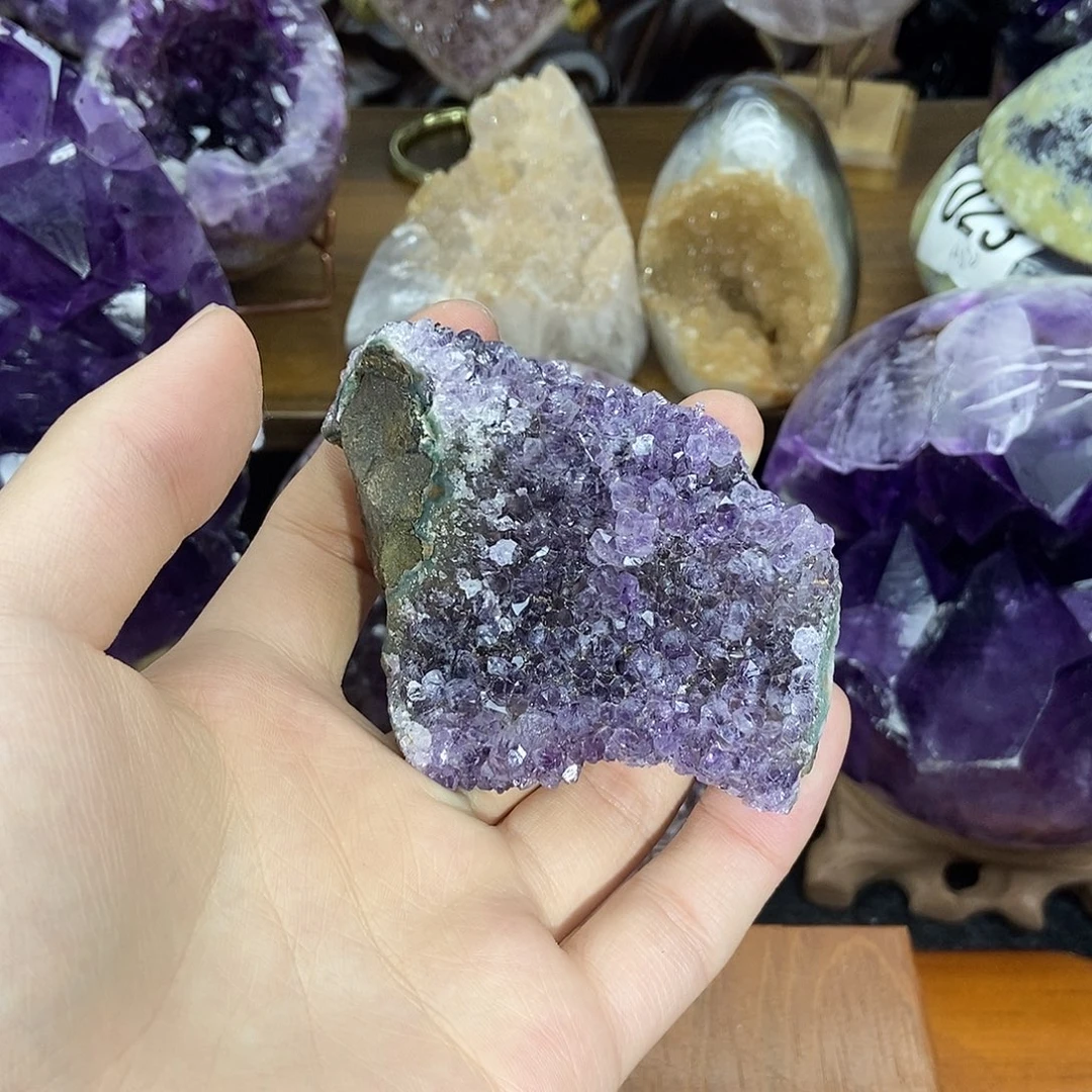 紫晶未镶嵌大型摆件（非配饰）