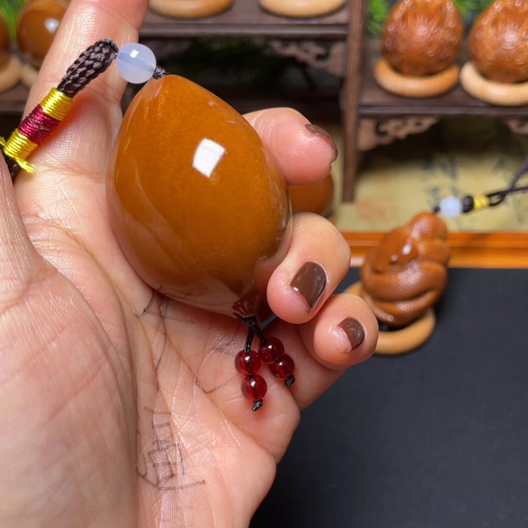 橄榄核吊坠一线天37穿配