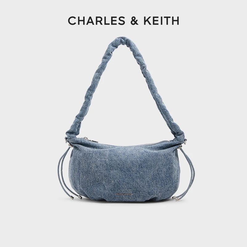 CHARLES & KEITH复古褶皱抽绳单肩斜挎云朵包原40151412
