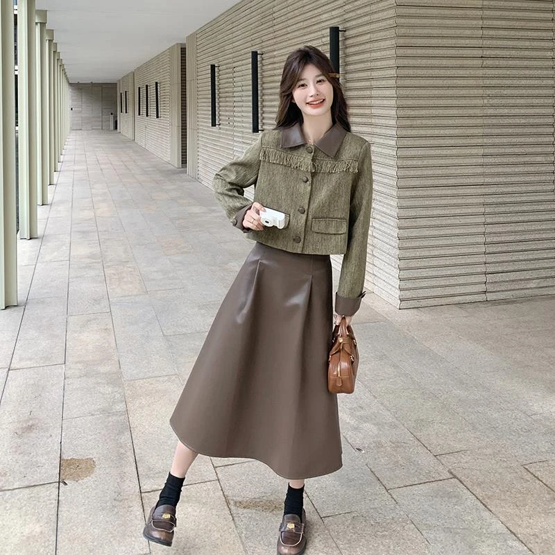 军绿色小香风pu皮拼接套装裙女春秋2025新款半身裙两件套韩系流行