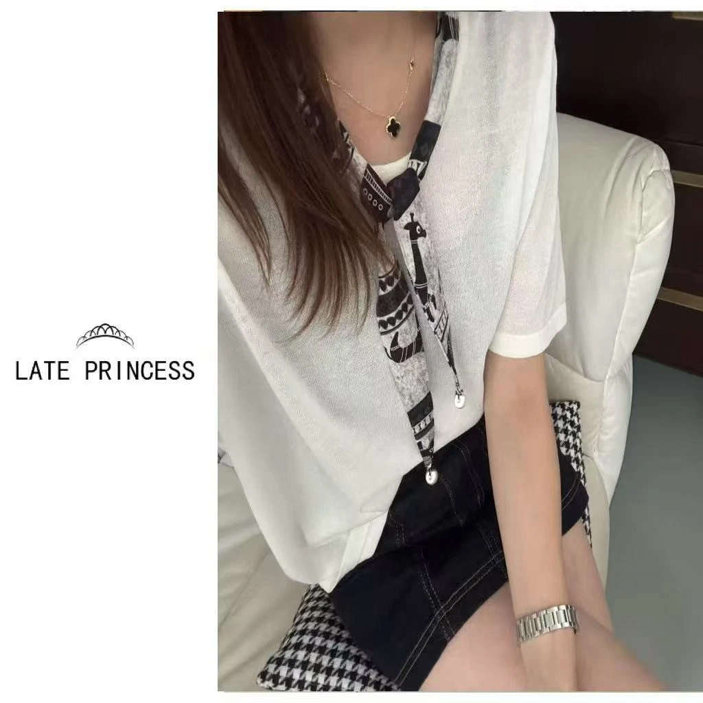 LATE PRINCESS迟到公主【错觉】夏季新款超好看气质系带V领T恤