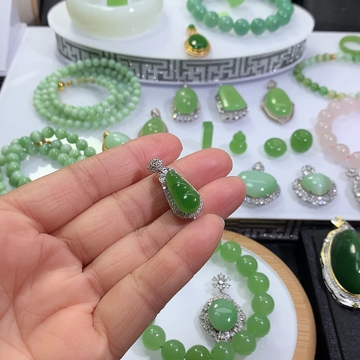 颈饰银S925镶嵌和田玉（碧玉）宋*亿