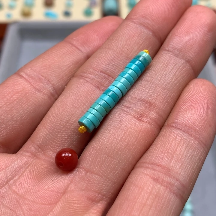 南红玛瑙配饰未镶嵌