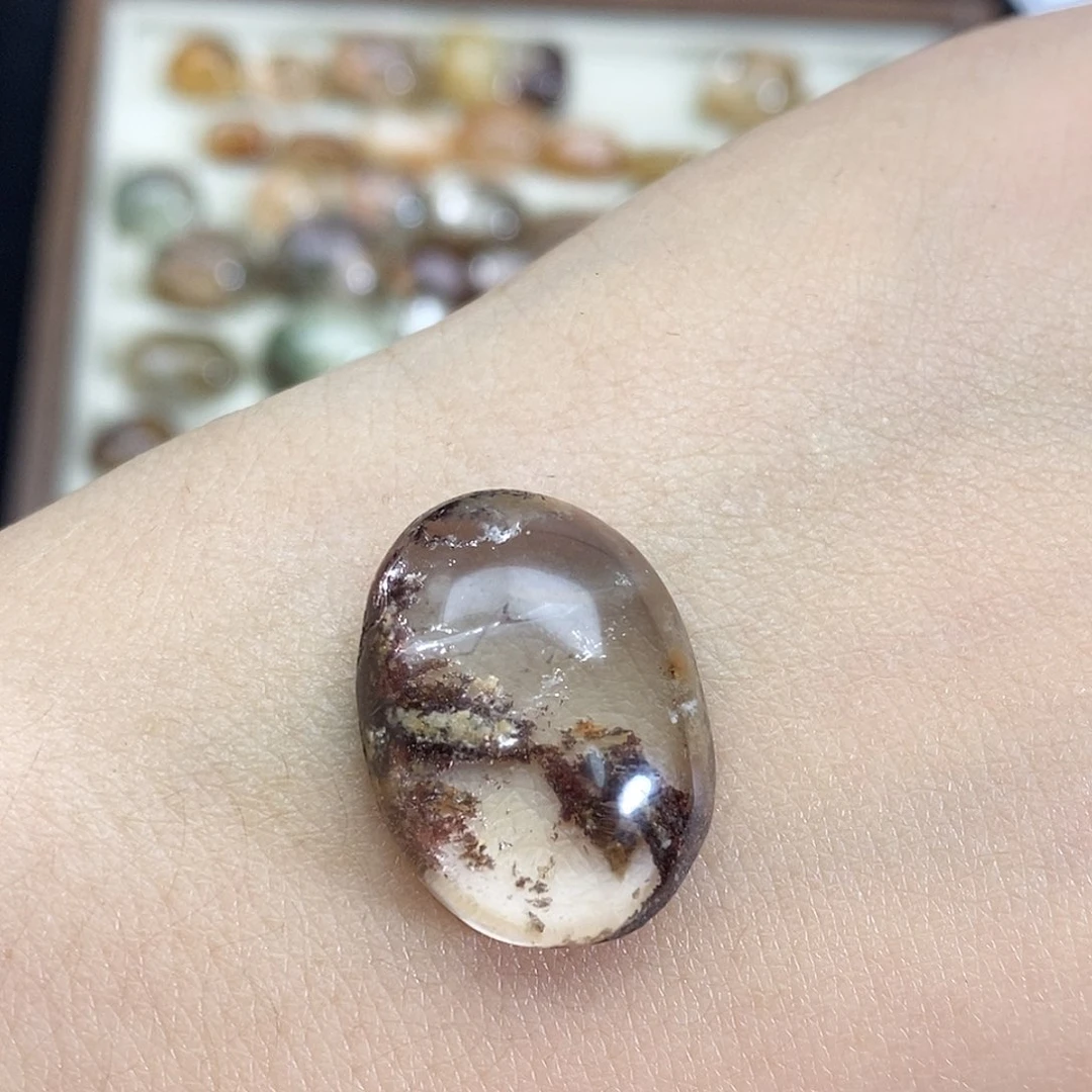 颈饰未镶嵌水晶M****?水晶