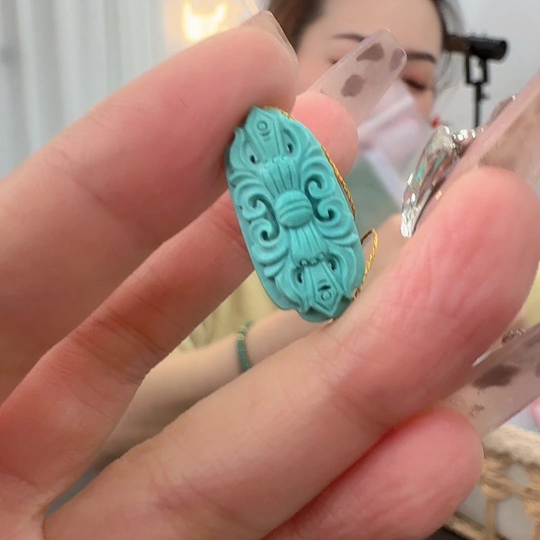 绿松石未镶嵌珠宝奇石