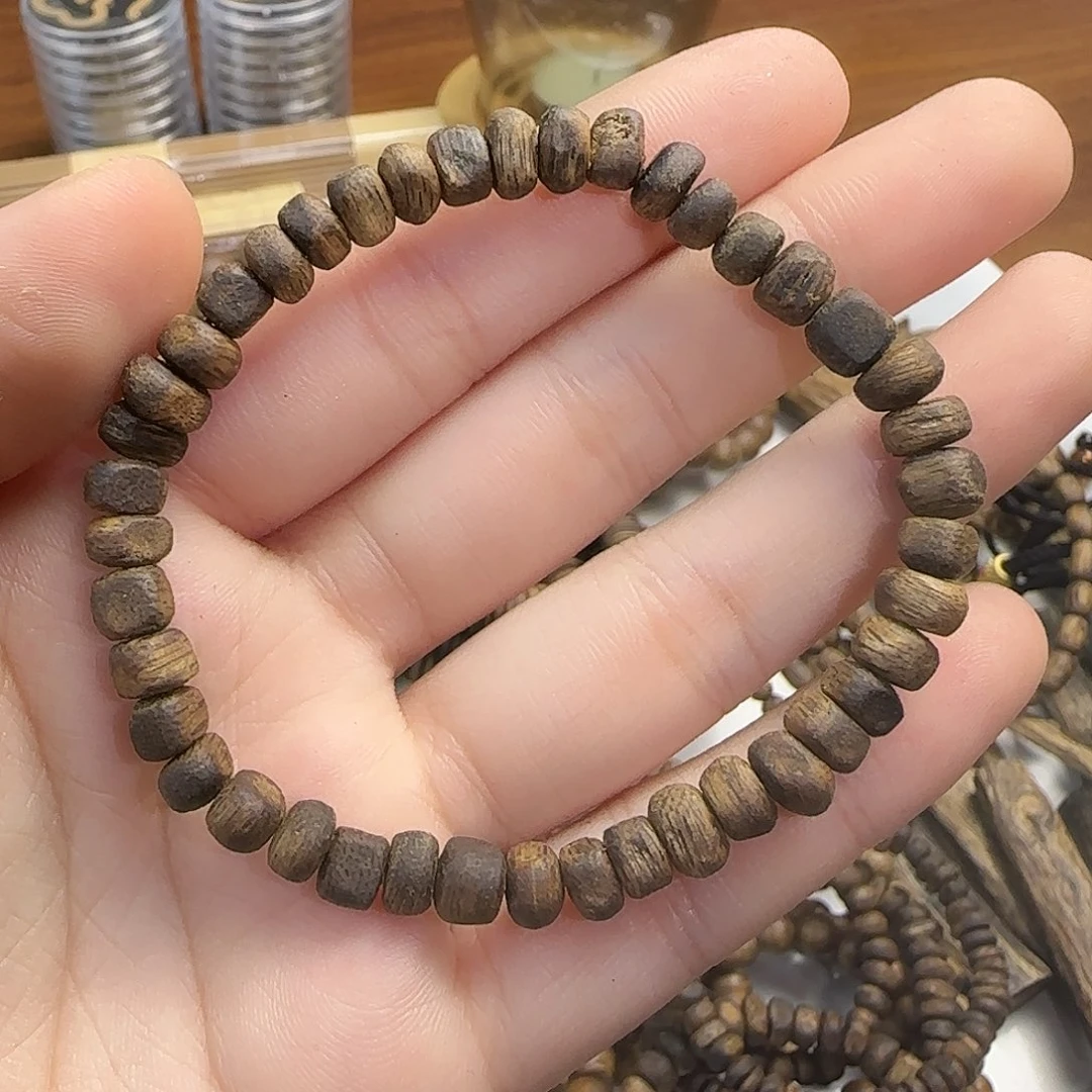 沉香碎屑沉香老白棋树丁随型单圈