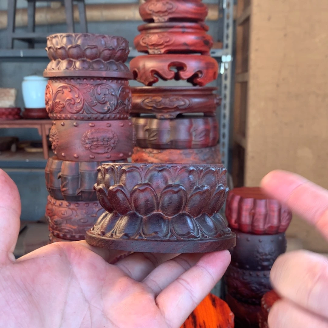 木绍氏紫檀，莲花底座