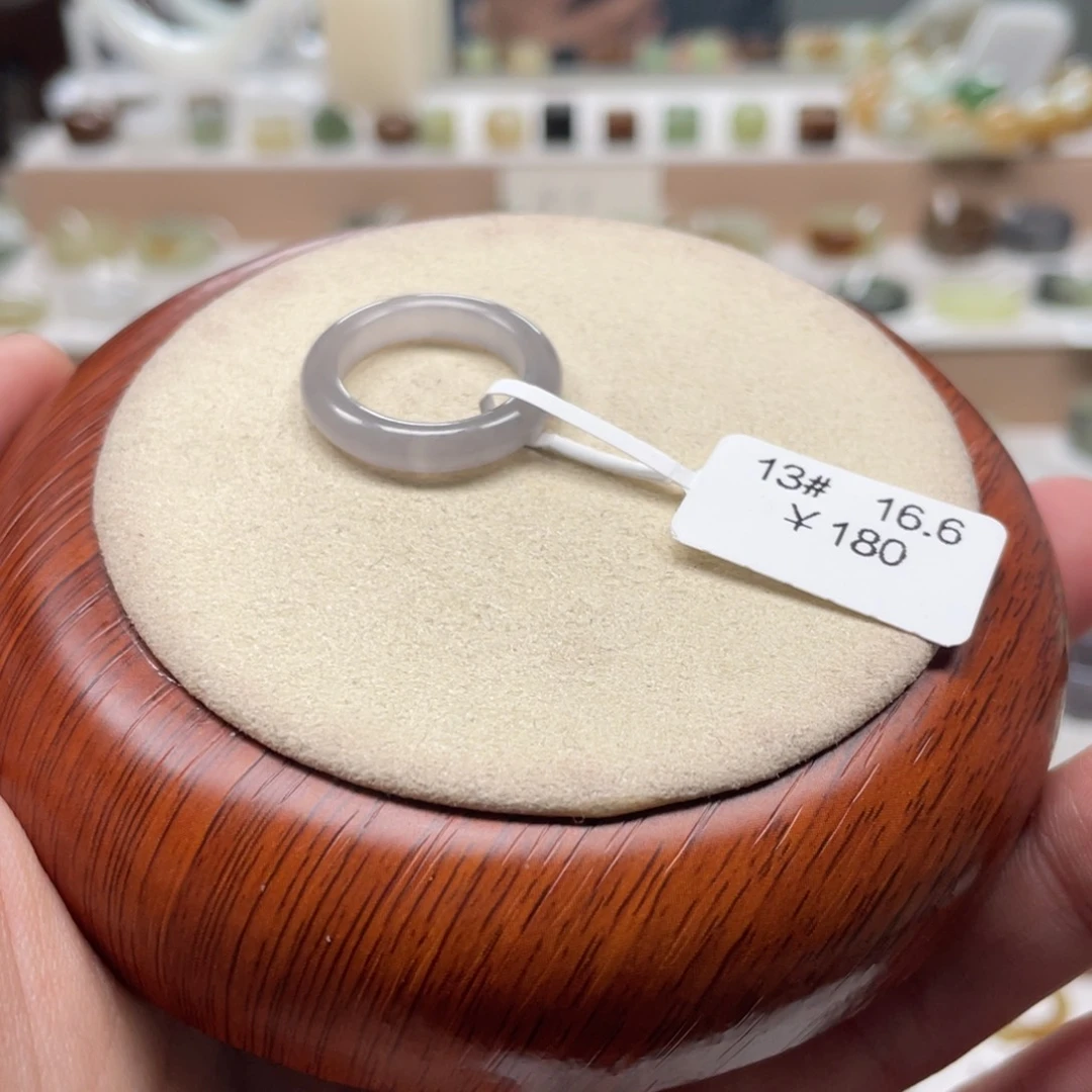和田玉戒圈未镶嵌好**?16.6