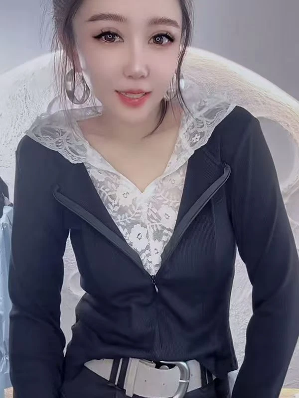 休闲风极简风淑女假两件开衫卫衣拼接蕾丝短款轻职风打底时尚