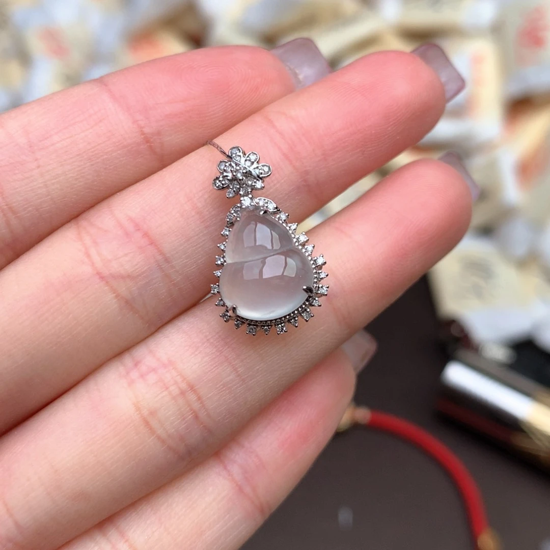 【闪购商品】翡翠挂件18K金镶嵌一