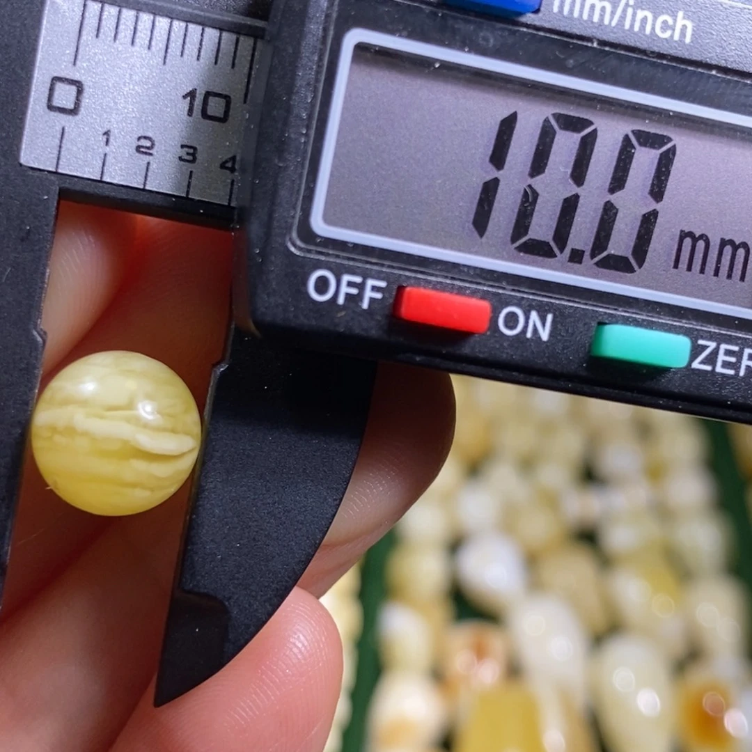 蜜蜡未镶嵌裸石配饰