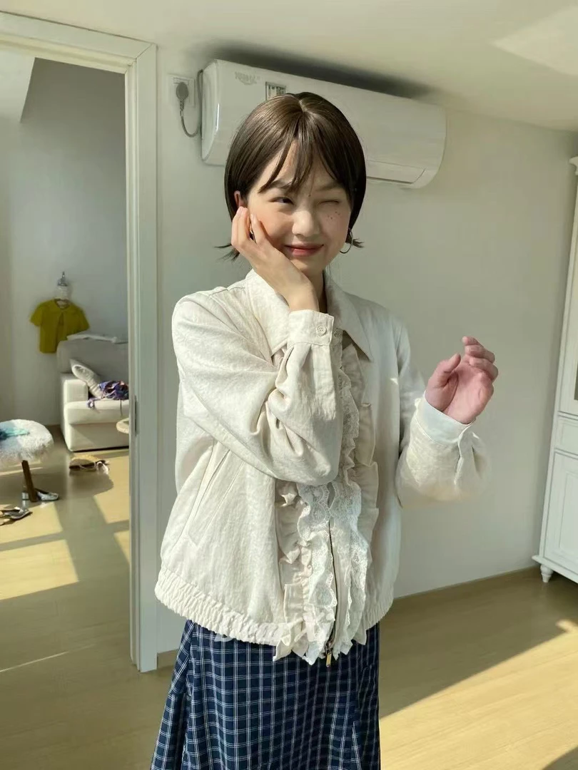 大喜（1dx2744#）喜欢！杏色花边外套 2-24