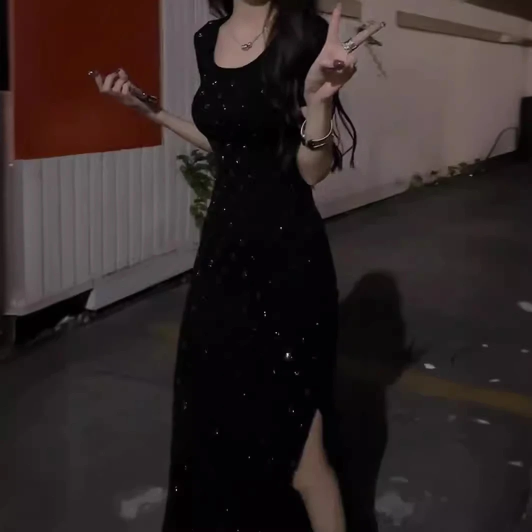 大婷婷2025新款纯欲钻钻收腰短袖轻奢黑色开叉小黑裙法式气质长裙