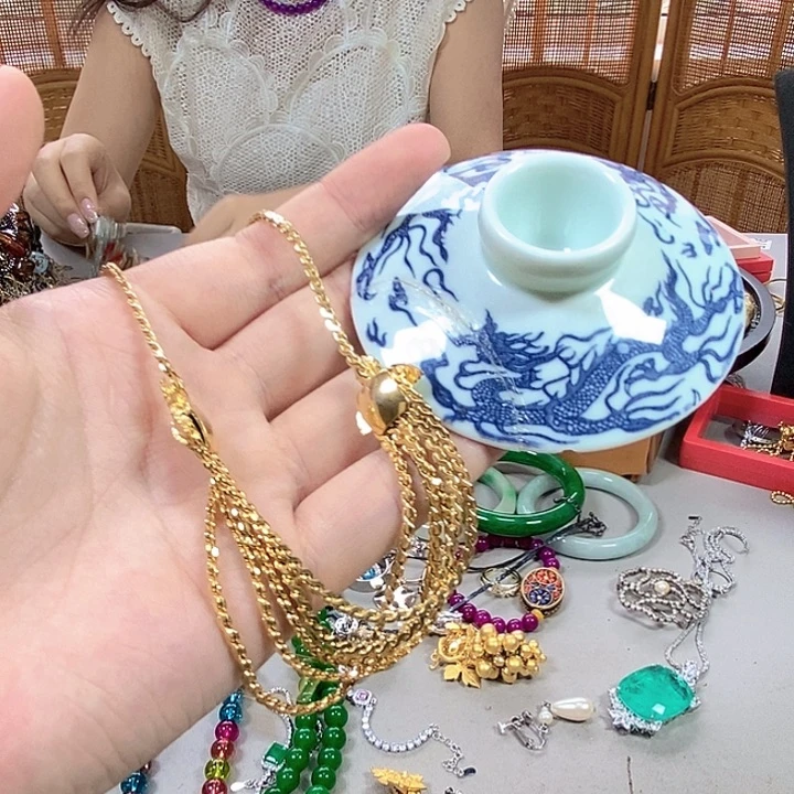 瓷片不会哈哈哈哈哈哈哈哈哈哈