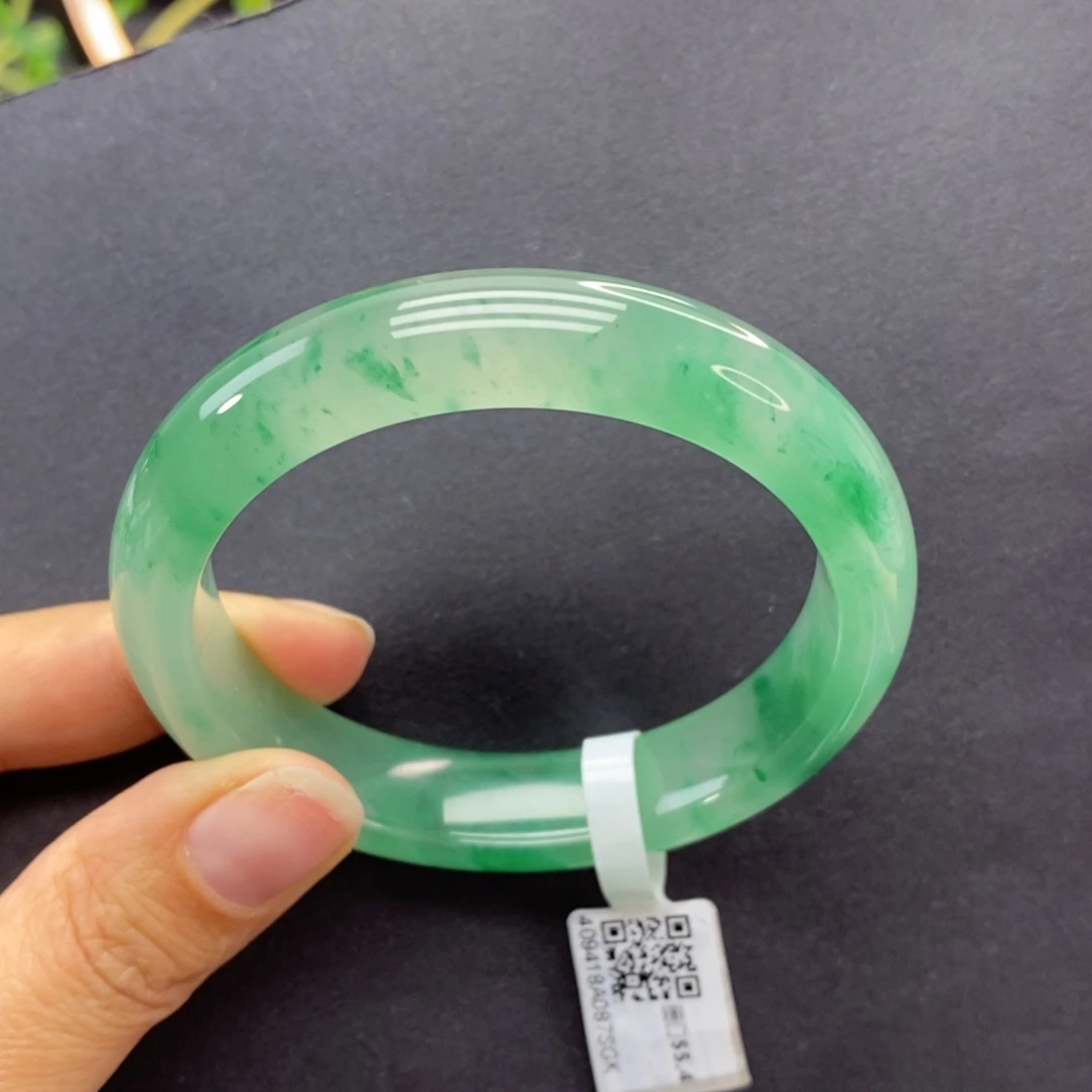 石英质玉手镯未镶嵌@***?