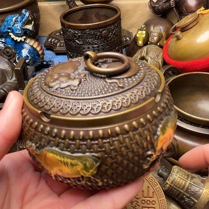 精美铜器批发档口