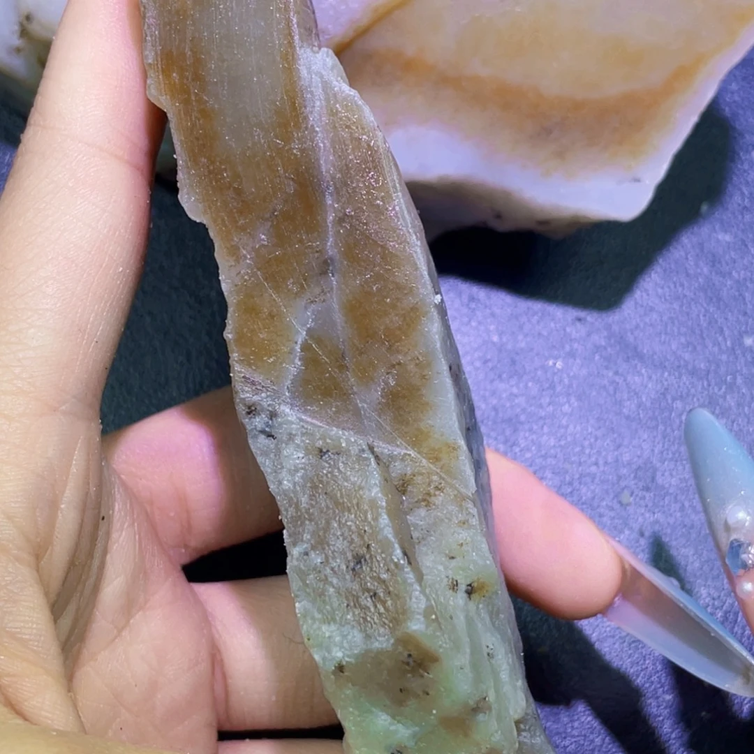 和田玉未镶嵌珠宝半成品