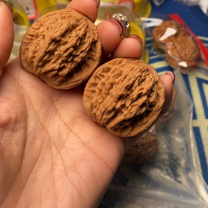 吊坠桃核虎头40全品
