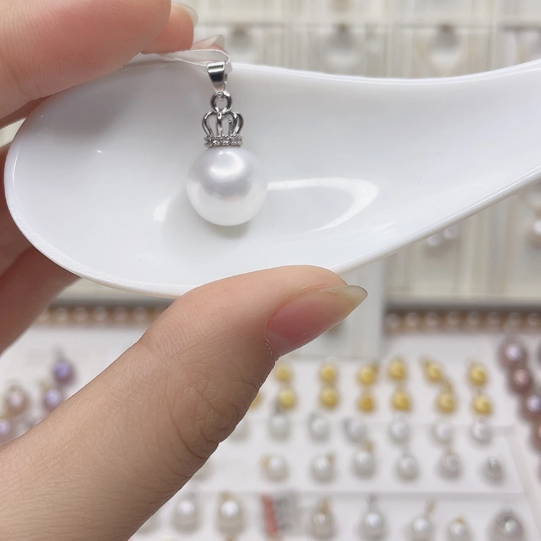 淡水珍珠吊坠(赠链)合金