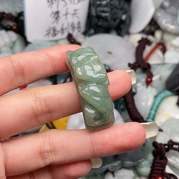 未镶嵌挂件翡翠翡翠