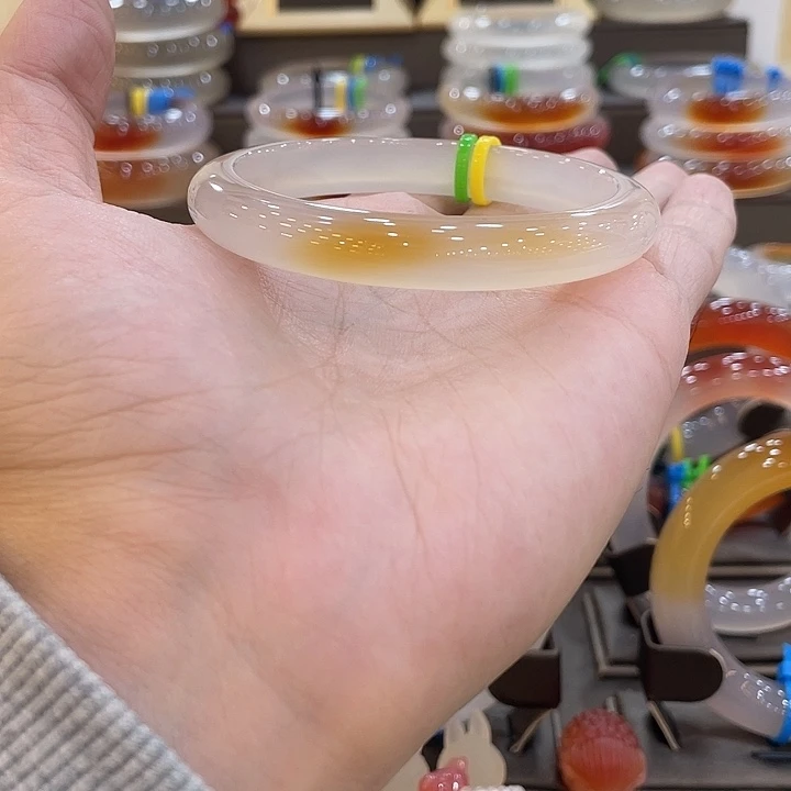 玛瑙/玉髓未镶嵌手镯38