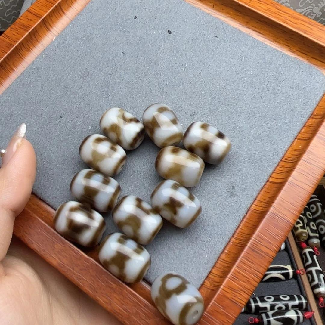 玛瑙/玉髓颈饰未镶嵌宝*