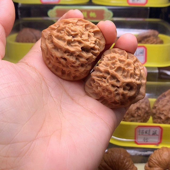 把件文玩核桃玄月