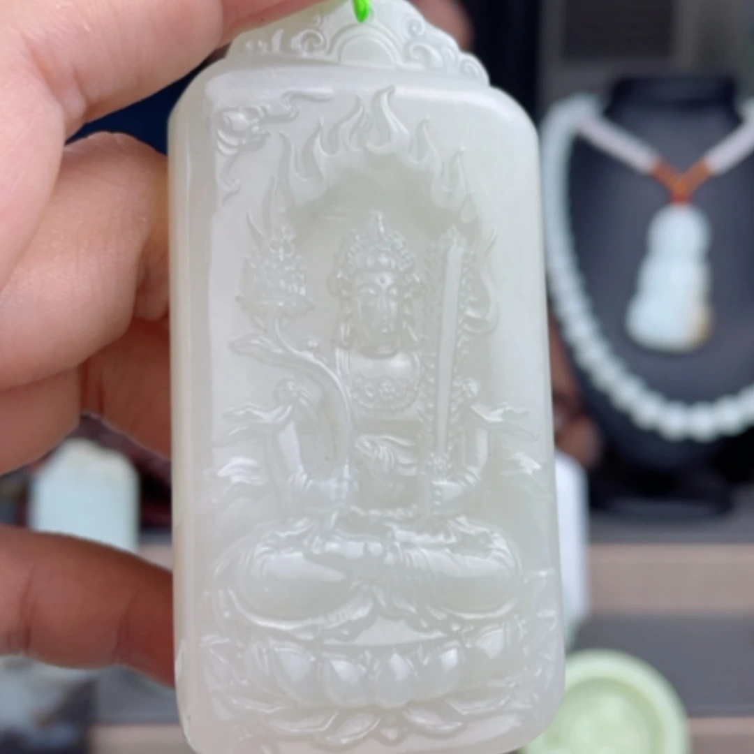 【闪购商品】颈饰未镶嵌和田玉