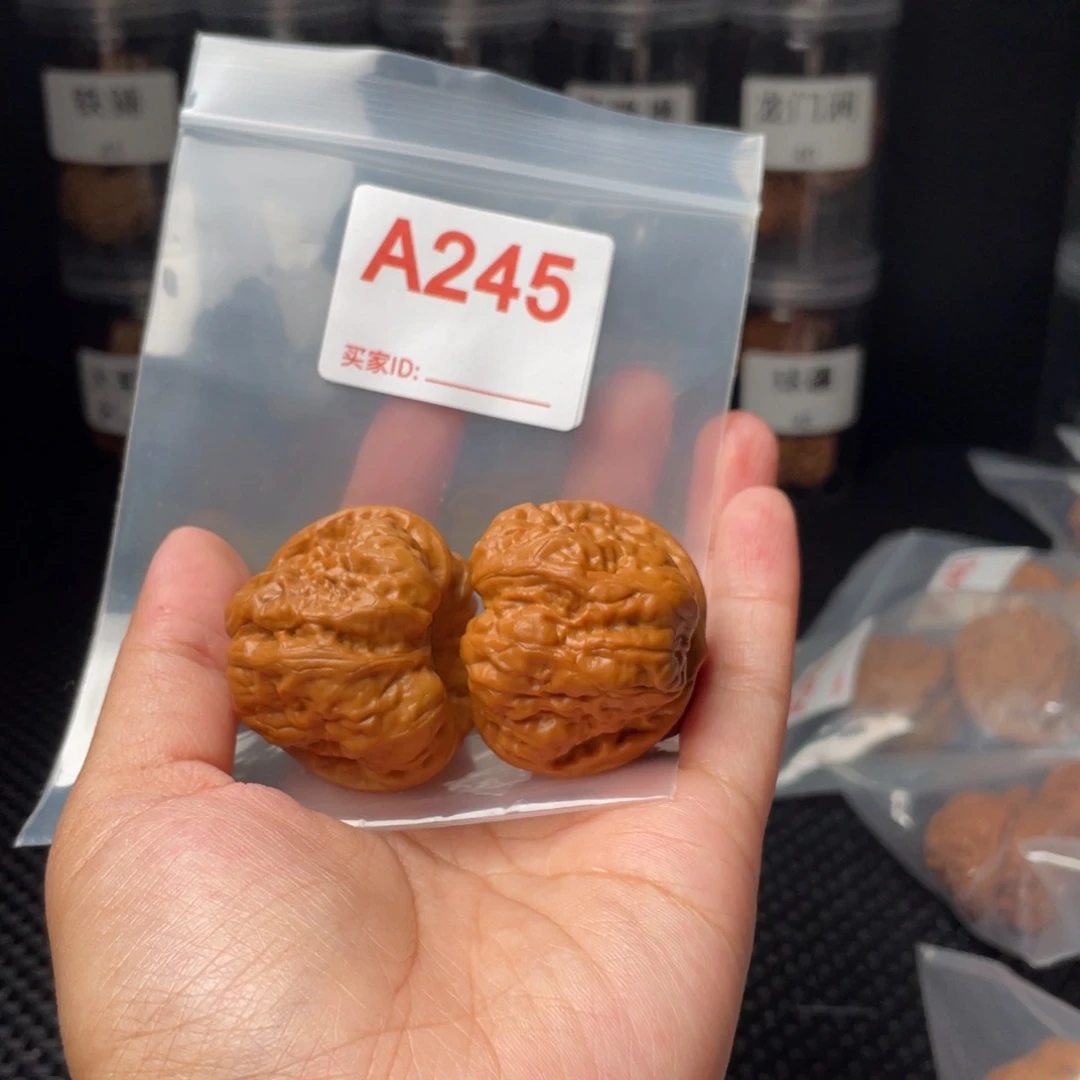 文玩核桃吊坠40蛤蟆