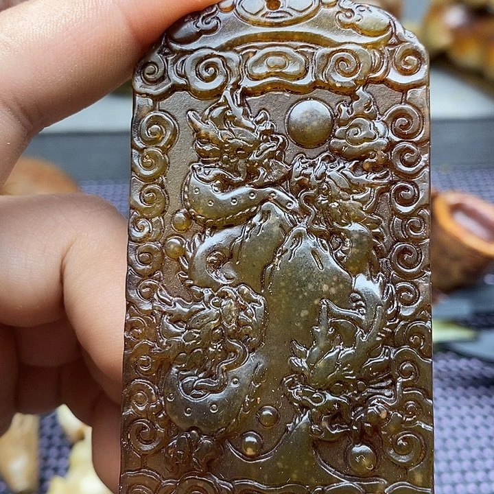 未镶嵌蛇纹石玉颈饰