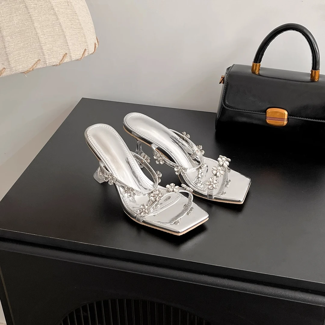 游今希~方头银色水钻高跟鞋女细跟夏季透明酒杯跟一字外穿凉拖鞋