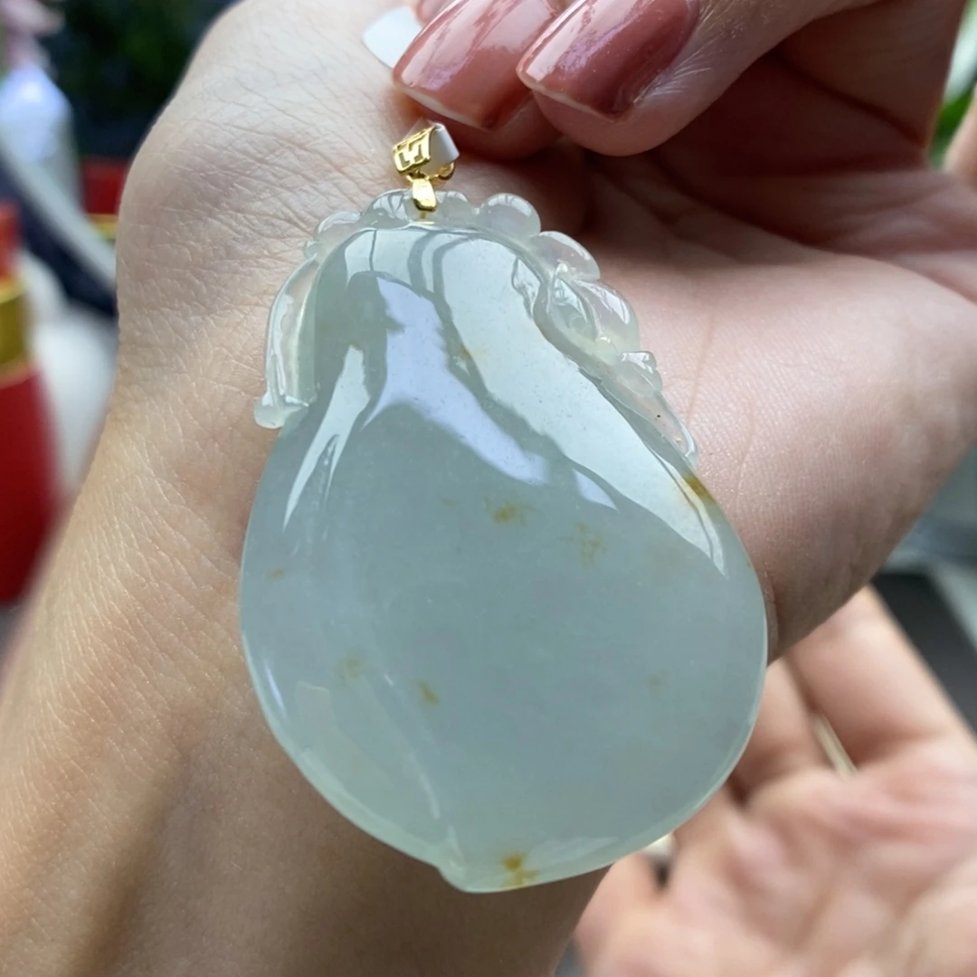 翡翠18K金镶嵌颈饰吊坠59