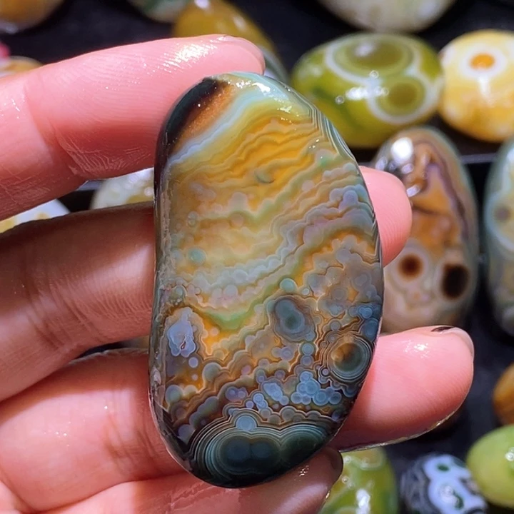 玛瑙/玉髓玛瑙吊坠未镶嵌