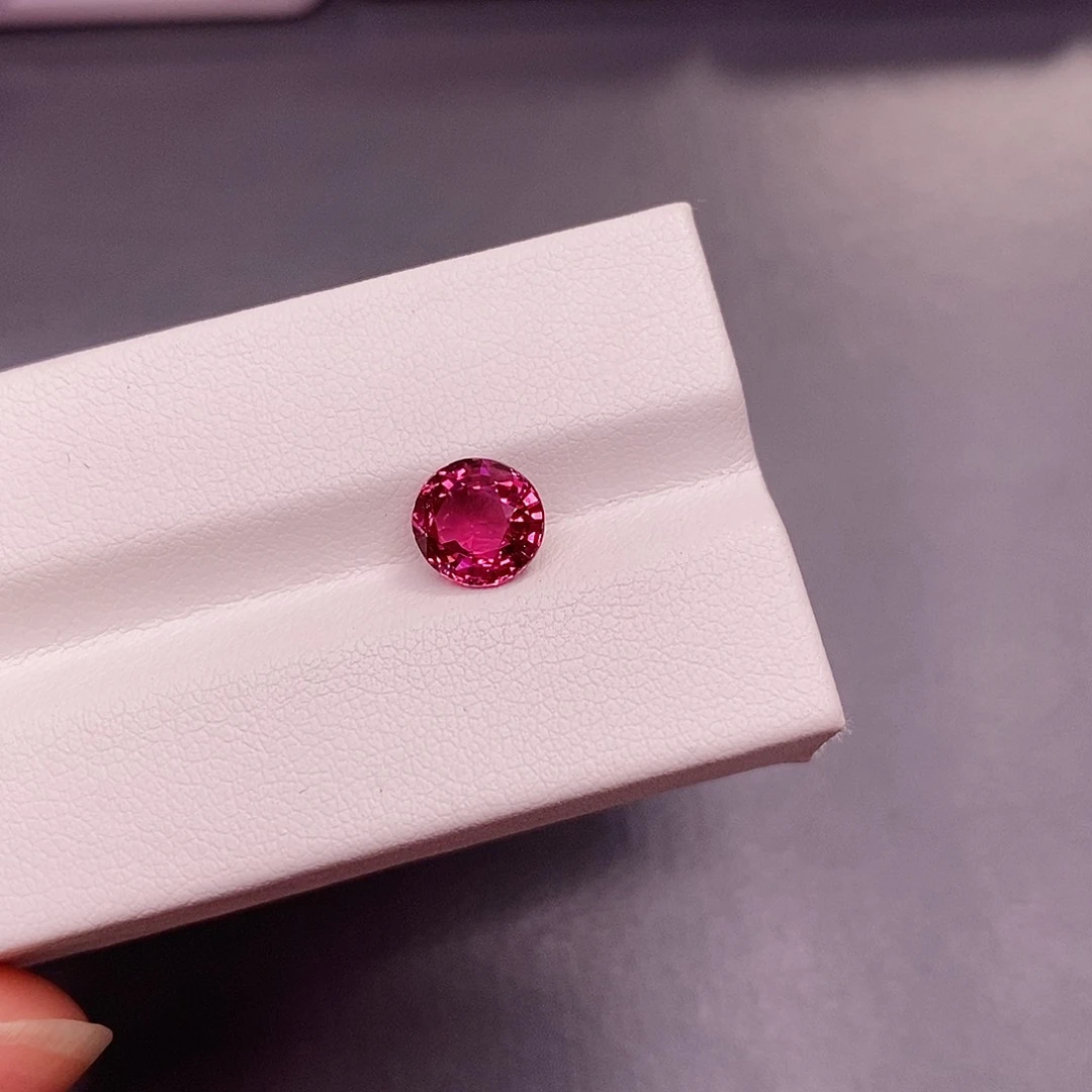 未镶嵌裸石碧玺1.545克拉