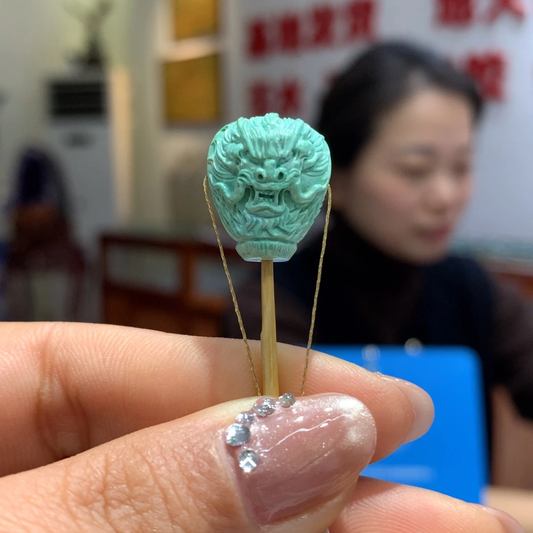 绿松石配饰未镶嵌
