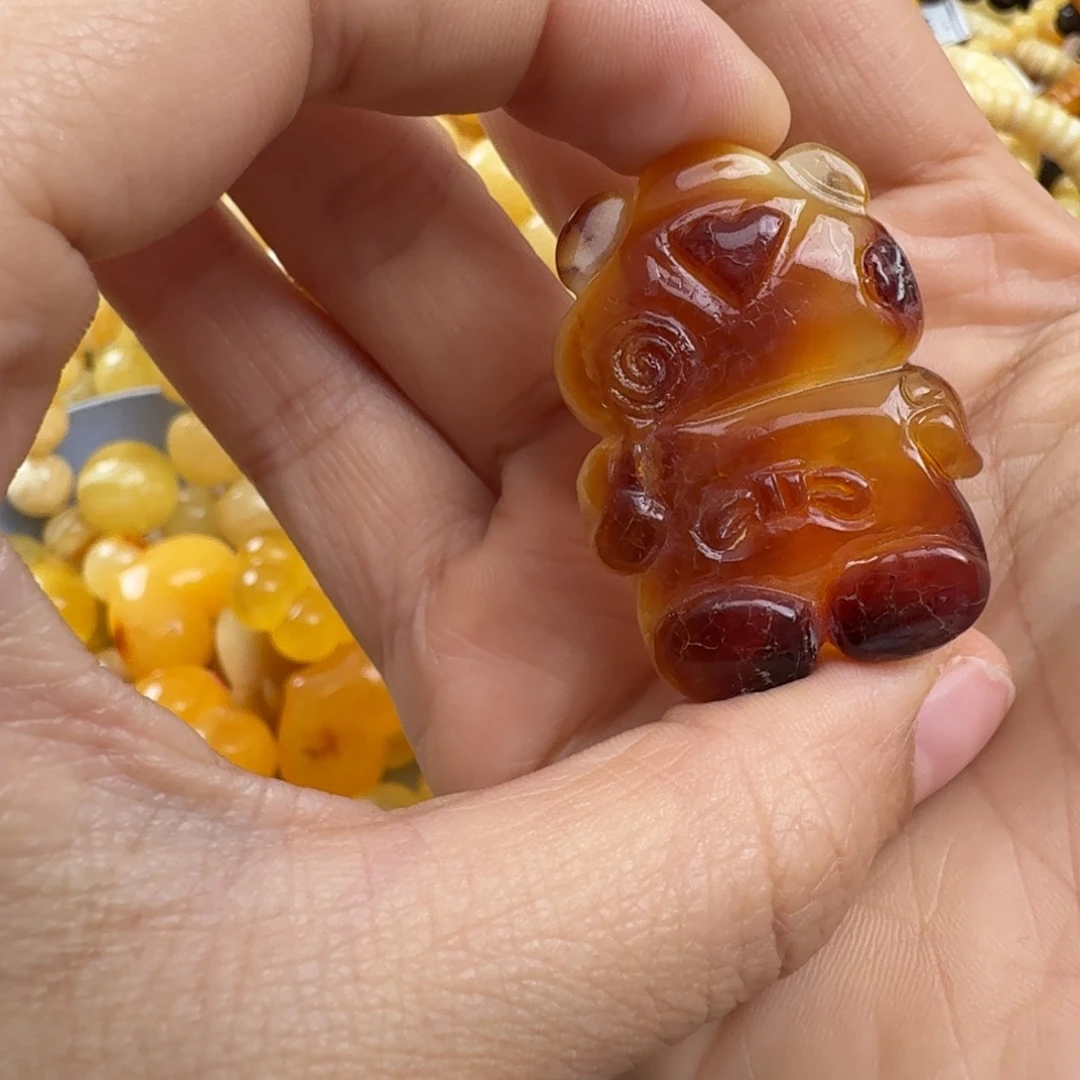 琥珀未镶嵌珠宝奇石