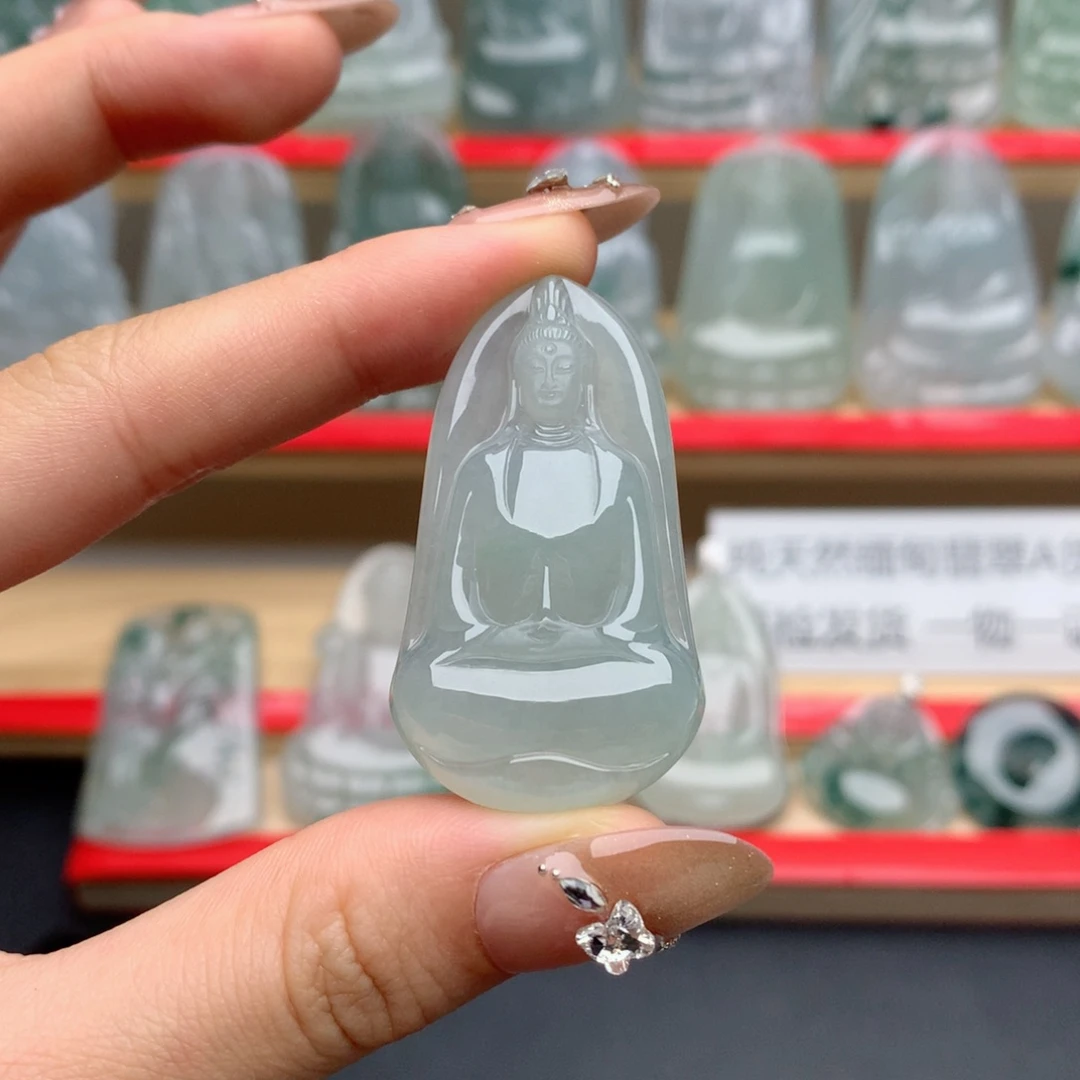 翡翠未镶嵌颈饰素衣