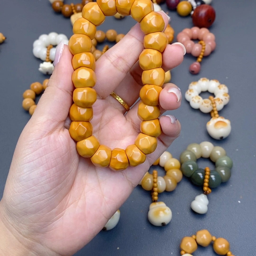 周****猴头核桃吊坠奶酪猴头大肠素圈