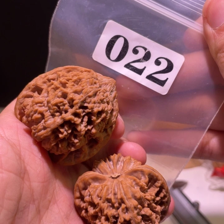 壹***珞吊坠文玩核桃022满天星