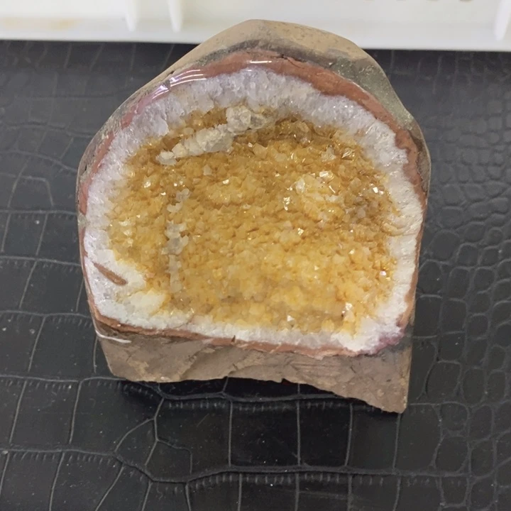 未镶嵌珠宝半成品水晶黄晶簇