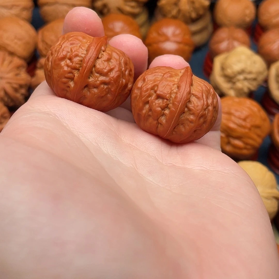 L***n把件文玩核桃精品小手捻