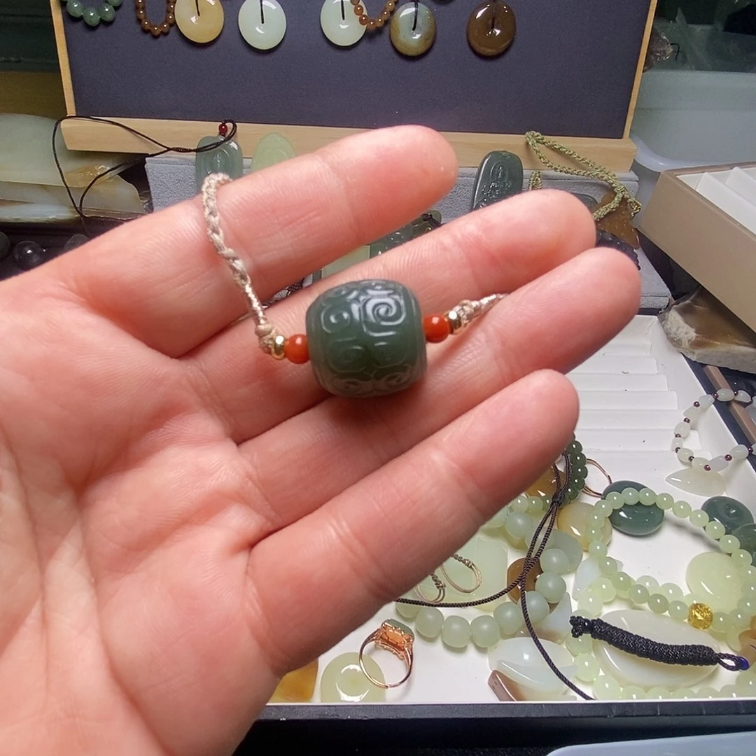 和田玉（糖玉）未镶嵌颈饰