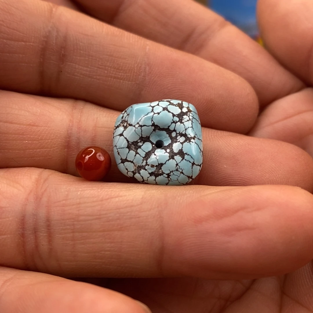 南红玛瑙未镶嵌珠宝奇石