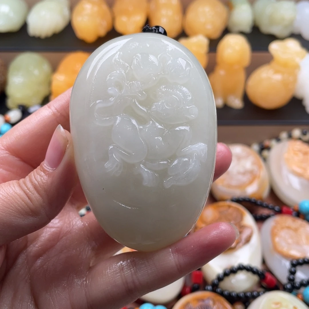 徐***新石材天然古青石手把件