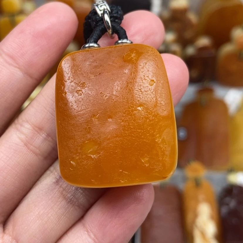 【闪购商品】未镶嵌颈饰琥珀