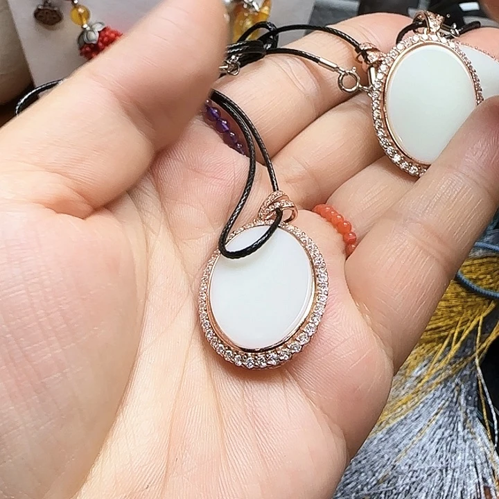 和田玉颈饰银S925镶嵌美*