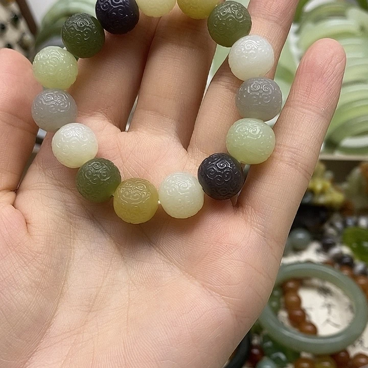 等***.未镶嵌手链和田玉（糖玉）