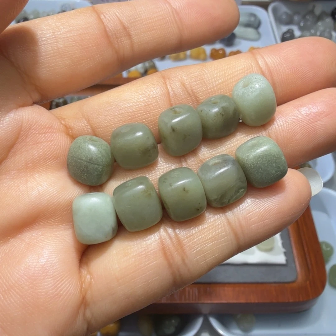 和田玉未镶嵌珠宝奇石