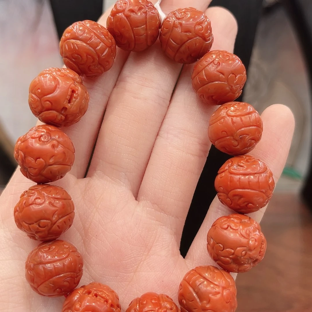 南红玛瑙龙头雕刻未镶嵌